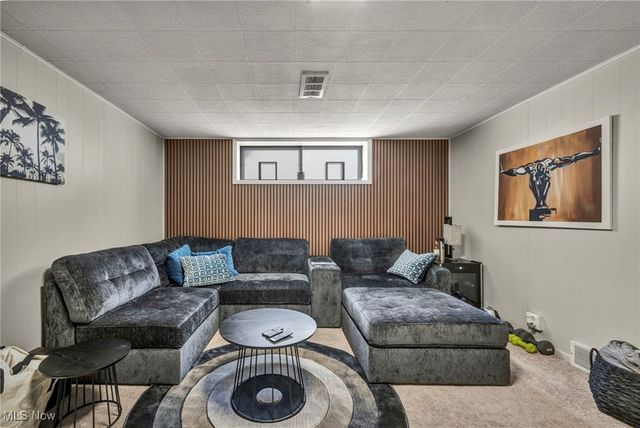 25021 Picone Lane, Bedford Heights, OH 44146