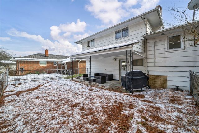 25021 Picone Lane, Bedford Heights, OH 44146