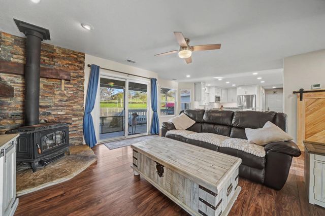 66 Wild Wolf Ct, Valley Springs, CA 95252