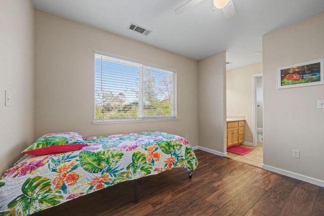 66 Wild Wolf Ct, Valley Springs, CA 95252