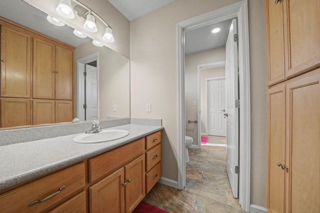 66 Wild Wolf Ct, Valley Springs, CA 95252