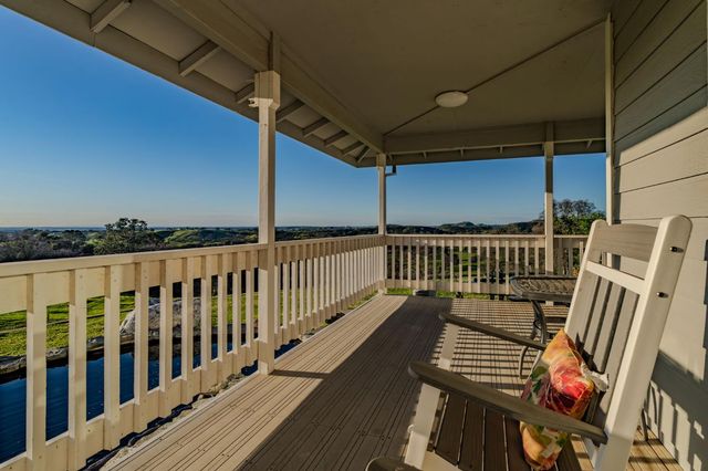 66 Wild Wolf Ct, Valley Springs, CA 95252