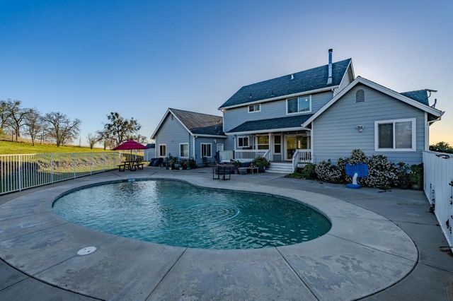 66 Wild Wolf Ct, Valley Springs, CA 95252