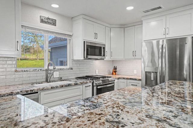 66 Wild Wolf Ct, Valley Springs, CA 95252