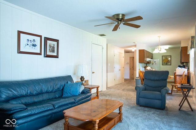 4820 E Brentwood Avenue, Terre Haute, IN 47805
