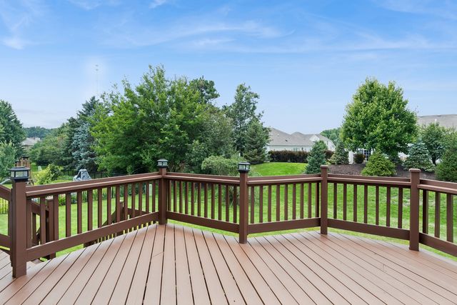 2680 Ginger Woods Drive, Aurora, IL 60502