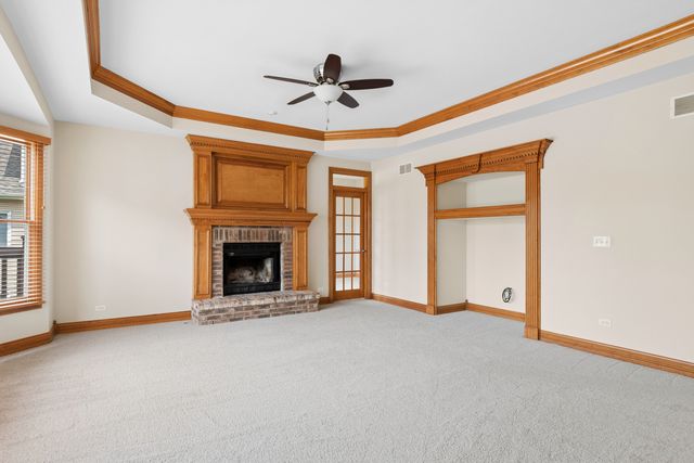 2680 Ginger Woods Drive, Aurora, IL 60502