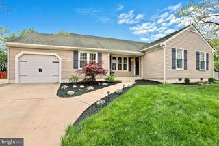 5405 CLUBSIDE LN, Centreville, VA 20120