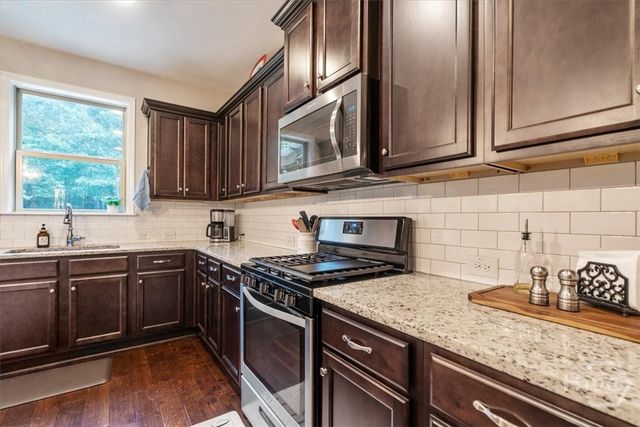 1517 Grove Brook Lane, Watkinsville, GA 30677