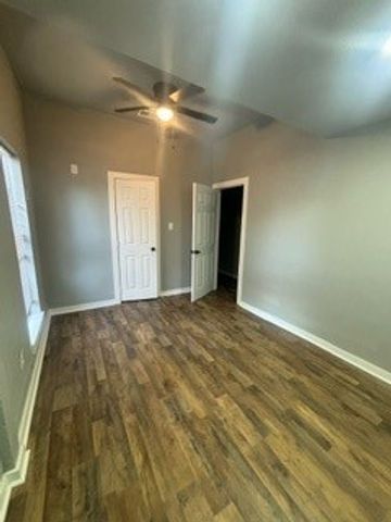 500 W Milam Street, Ennis, TX 75119