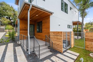 900 S 2nd ST 18, Austin, TX 78704