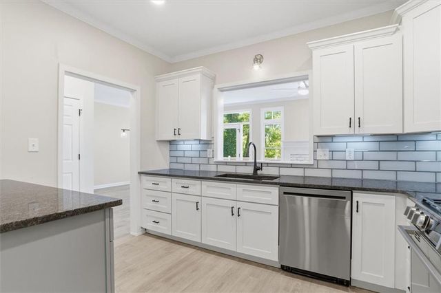 226 Riverview Trail 53, Roswell, GA 30075