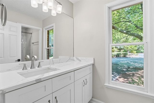 226 Riverview Trail 53, Roswell, GA 30075