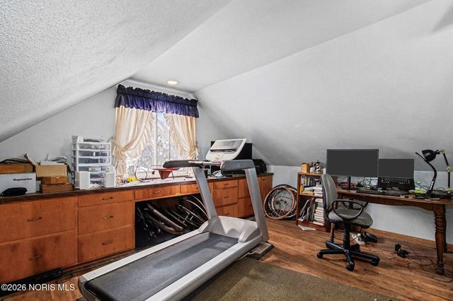 2925 Capri Drive, Toledo, OH 43611