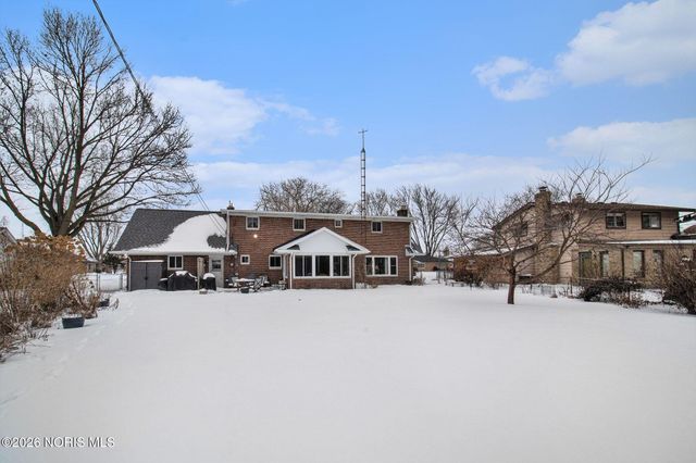 2925 Capri Drive, Toledo, OH 43611