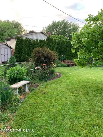 2925 Capri Drive, Toledo, OH 43611