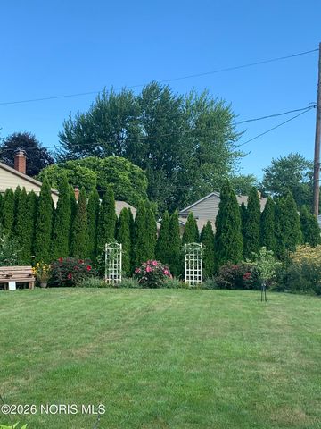 2925 Capri Drive, Toledo, OH 43611