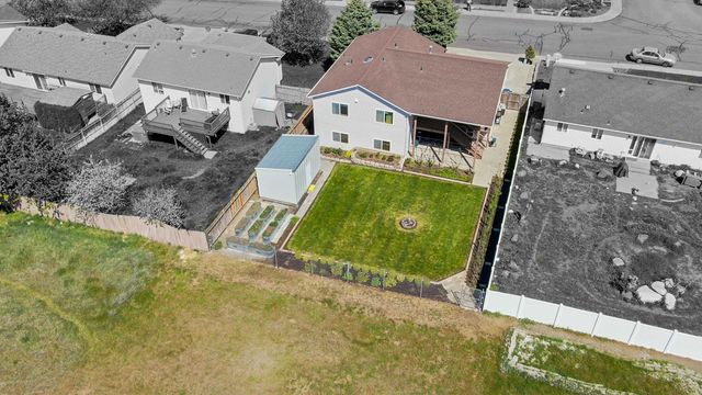 730 E Kathy Lee Ave, Medical Lake, WA 99022