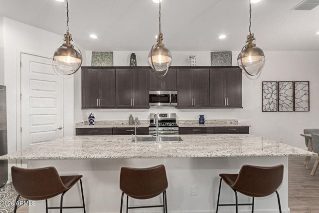 640 S OLYMPIC Drive, Gilbert, AZ 85296
