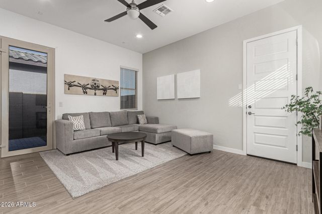 640 S OLYMPIC Drive, Gilbert, AZ 85296