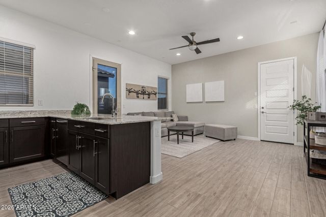 640 S OLYMPIC Drive, Gilbert, AZ 85296