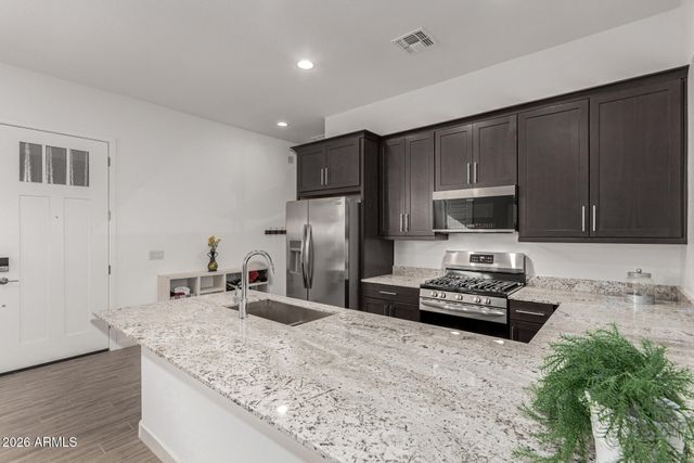 640 S OLYMPIC Drive, Gilbert, AZ 85296