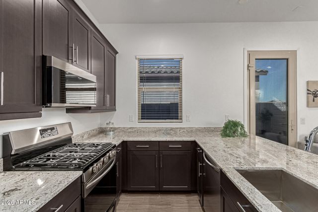 640 S OLYMPIC Drive, Gilbert, AZ 85296