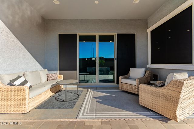 640 S OLYMPIC Drive, Gilbert, AZ 85296