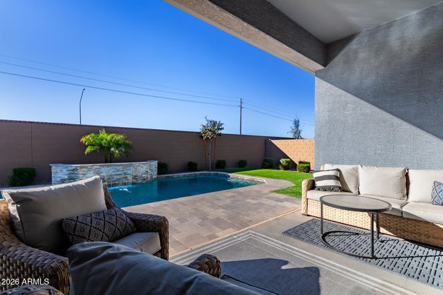 640 S OLYMPIC Drive, Gilbert, AZ 85296