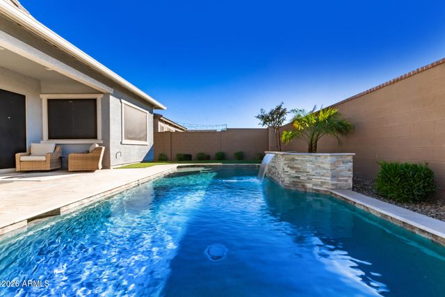 640 S OLYMPIC Drive, Gilbert, AZ 85296