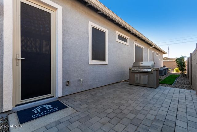 640 S OLYMPIC Drive, Gilbert, AZ 85296