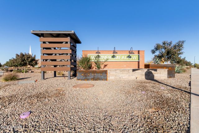 640 S OLYMPIC Drive, Gilbert, AZ 85296