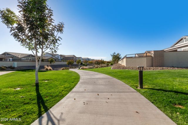 640 S OLYMPIC Drive, Gilbert, AZ 85296
