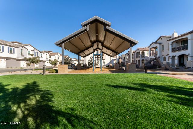 640 S OLYMPIC Drive, Gilbert, AZ 85296