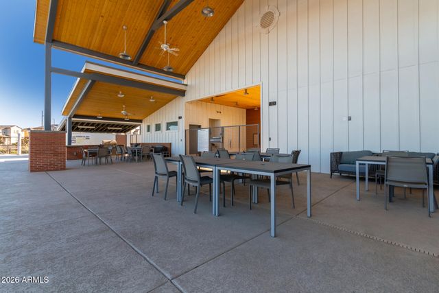 640 S OLYMPIC Drive, Gilbert, AZ 85296