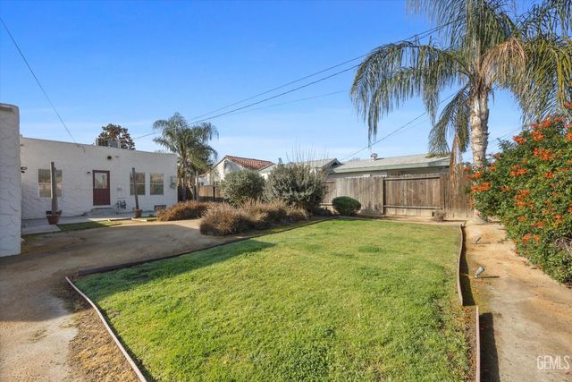 2918 Park Way, Bakersfield, CA 93304