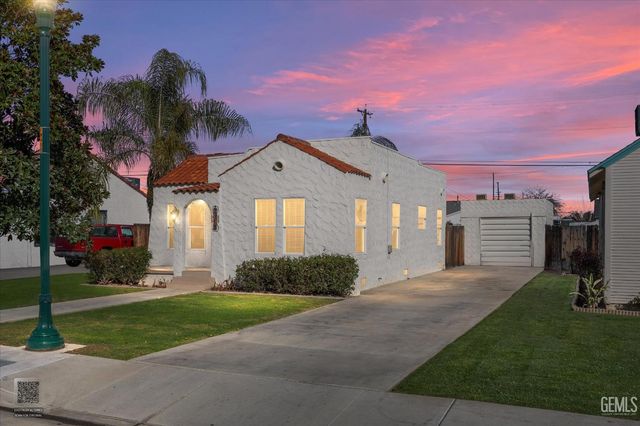 2918 Park Way, Bakersfield, CA 93304