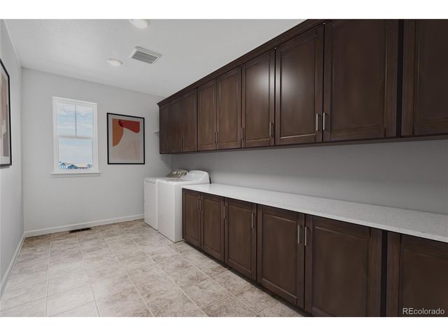 16948 W 92nd Dr, Arvada, CO 80007