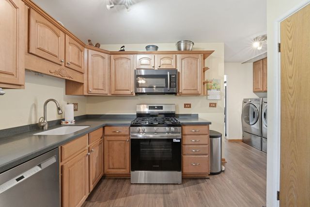 1503 Haise Lane, Elk Grove Village, IL 60007