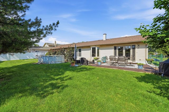 1503 Haise Lane, Elk Grove Village, IL 60007