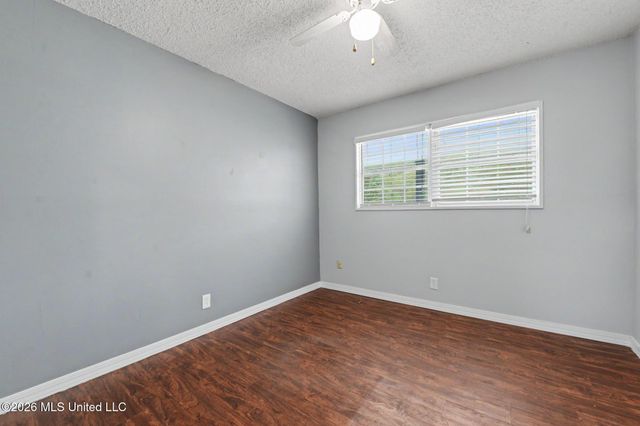 3214 Wesley Street, Pascagoula, MS 39567