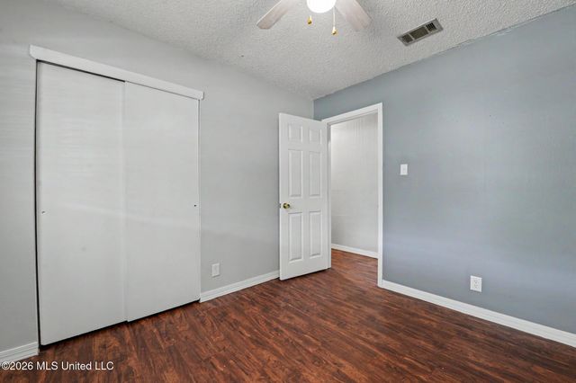 3214 Wesley Street, Pascagoula, MS 39567