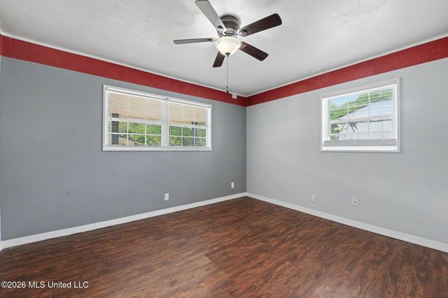 3214 Wesley Street, Pascagoula, MS 39567