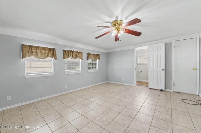 3214 Wesley Street, Pascagoula, MS 39567