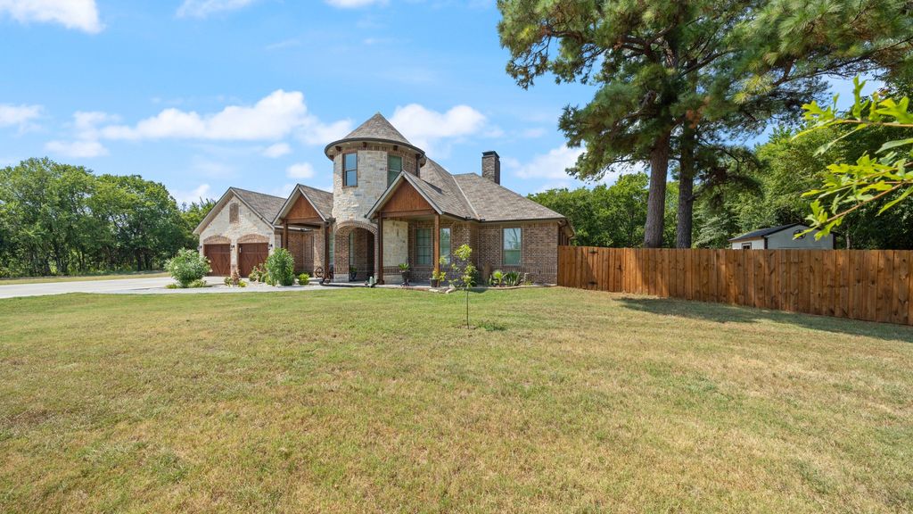 401 May Road, Seagoville, TX 75159