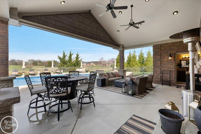 69211 Meadowbrook Lane, Bruce Twp, MI 48065