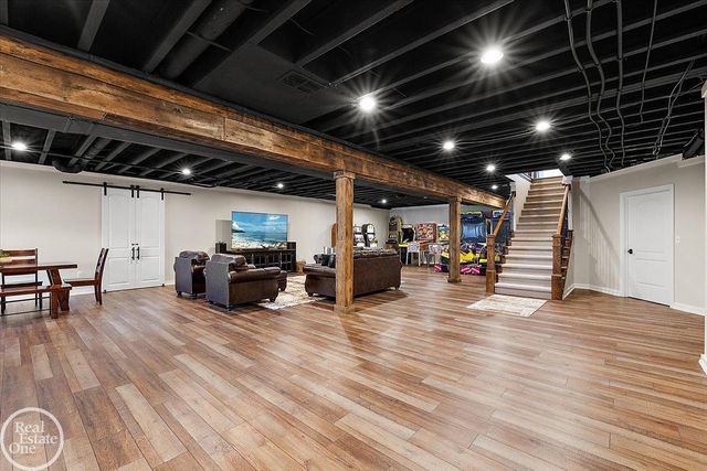 69211 Meadowbrook Lane, Bruce Twp, MI 48065