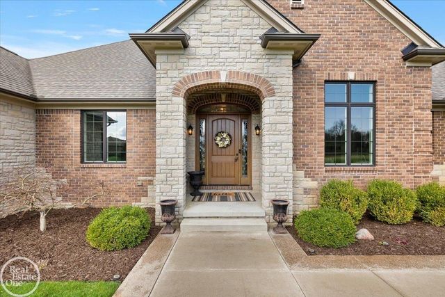 69211 Meadowbrook Lane, Bruce Twp, MI 48065