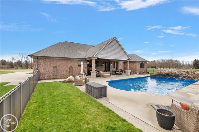 69211 Meadowbrook Lane, Bruce Twp, MI 48065
