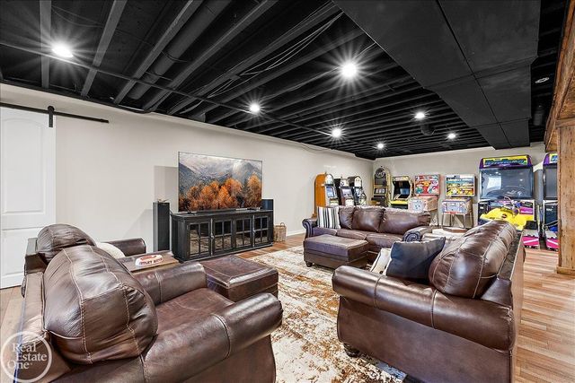 69211 Meadowbrook Lane, Bruce Twp, MI 48065